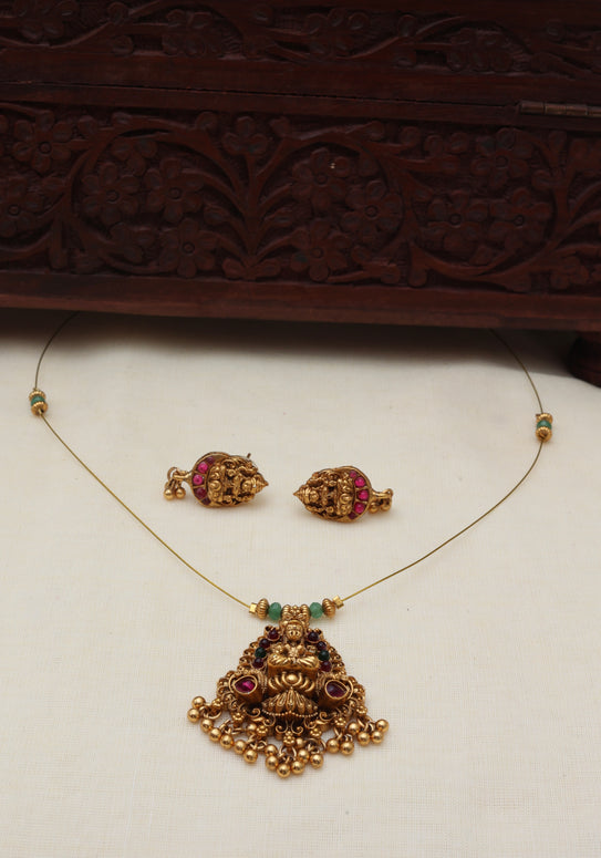 Invisible Devi necklace set