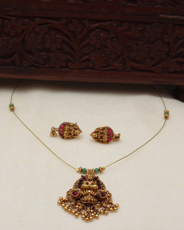 Invisible Devi necklace set