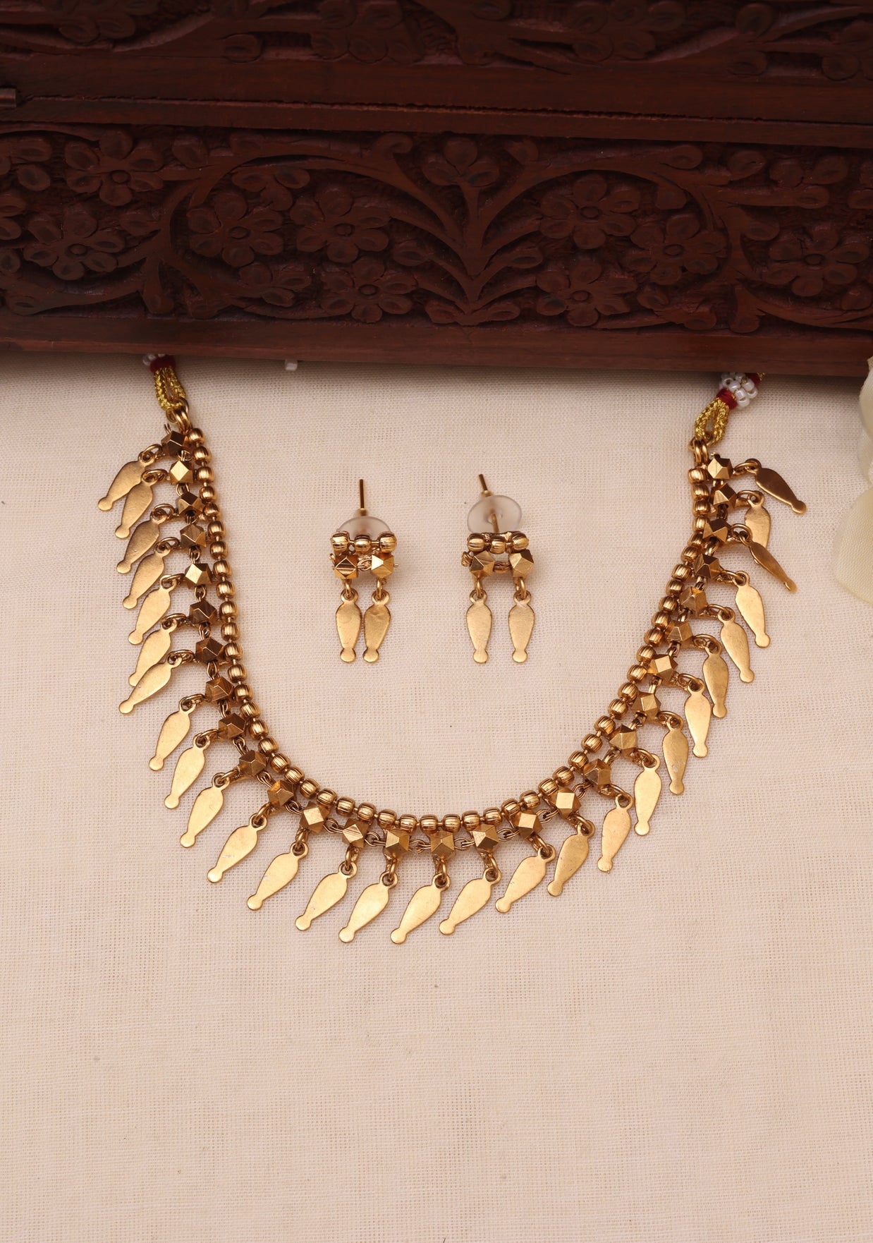Elakkathaali Golden-JS 0144