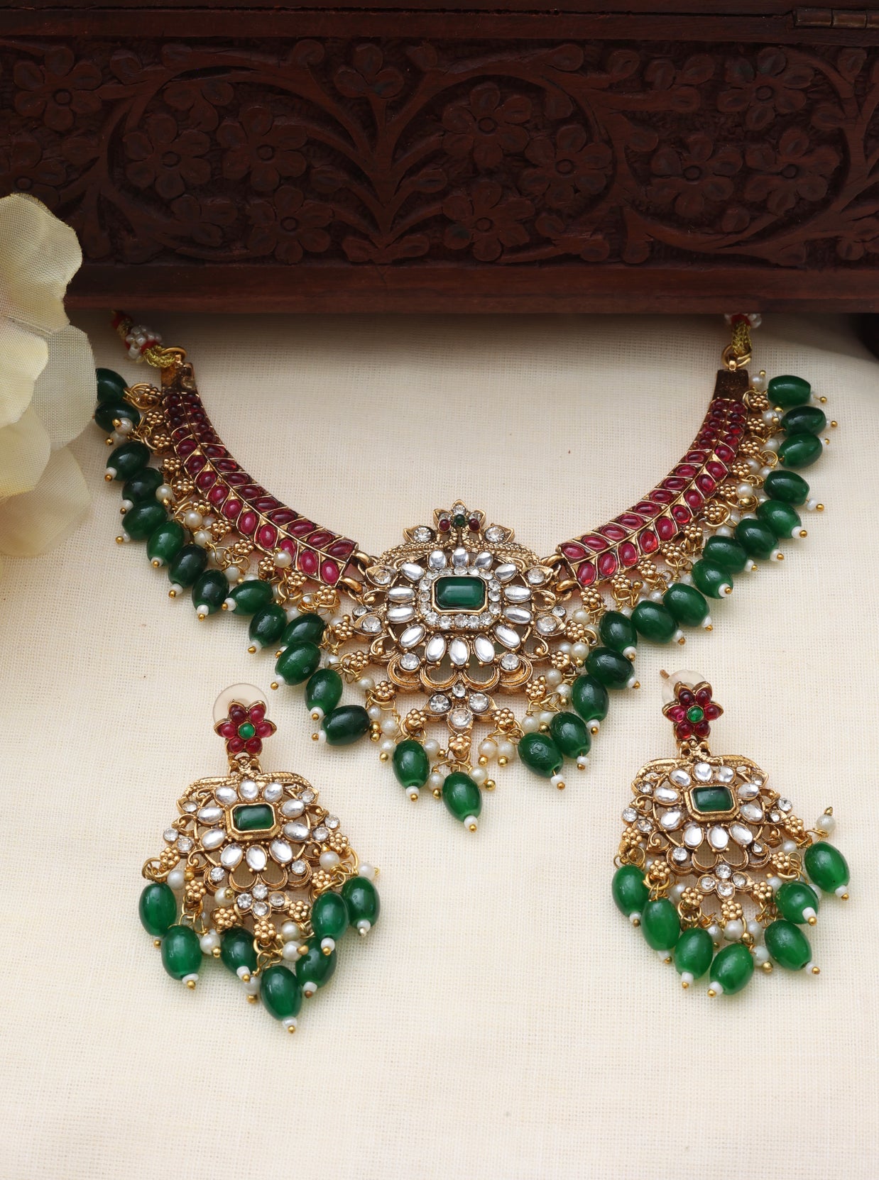 Emerald glow necklace set-JS 0159