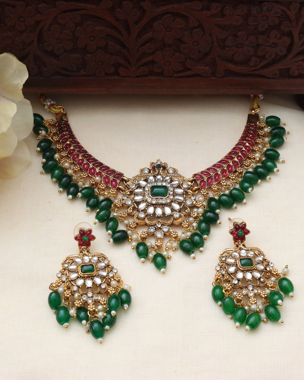 Emerald glow necklace set