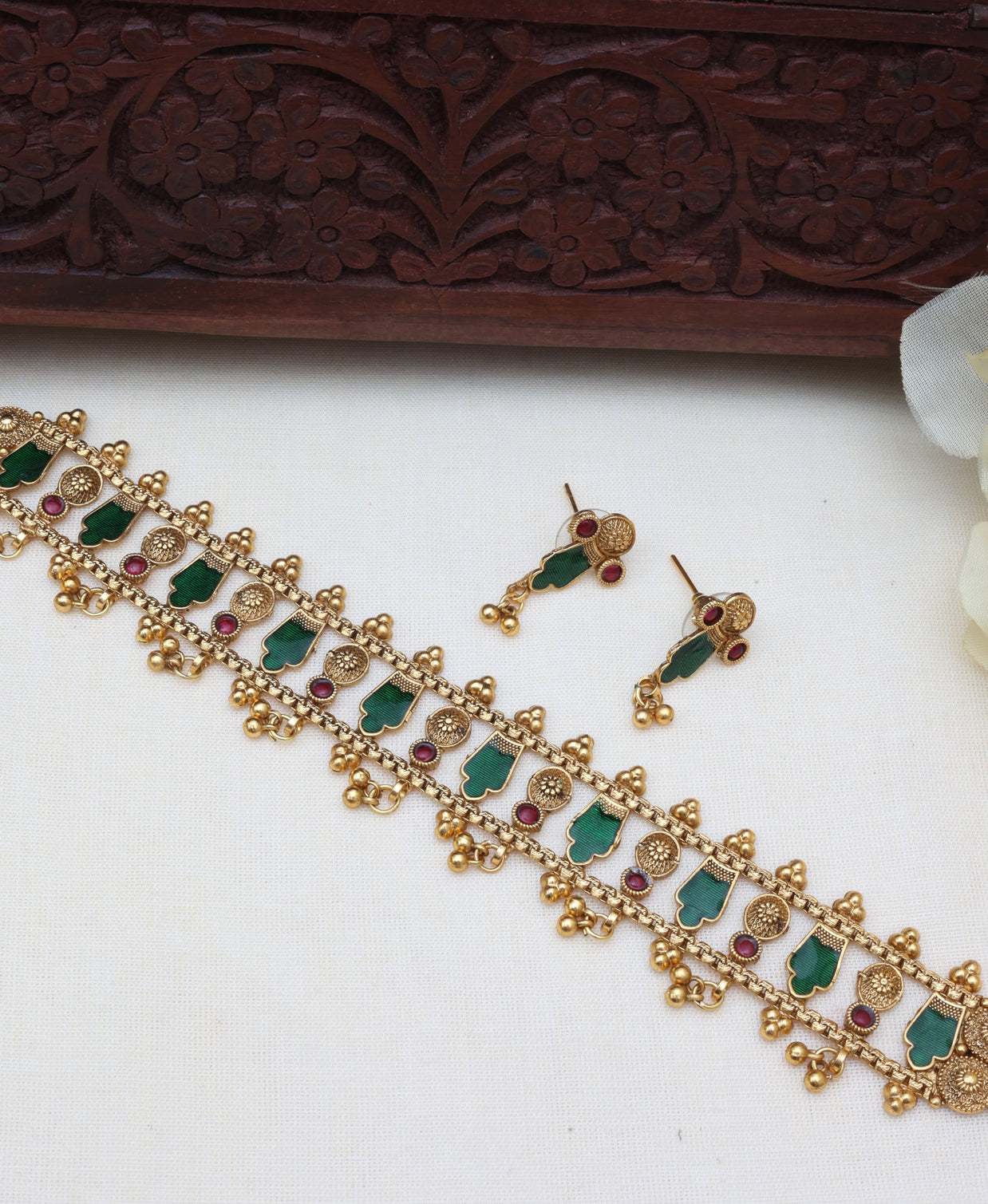 Verdura choker set