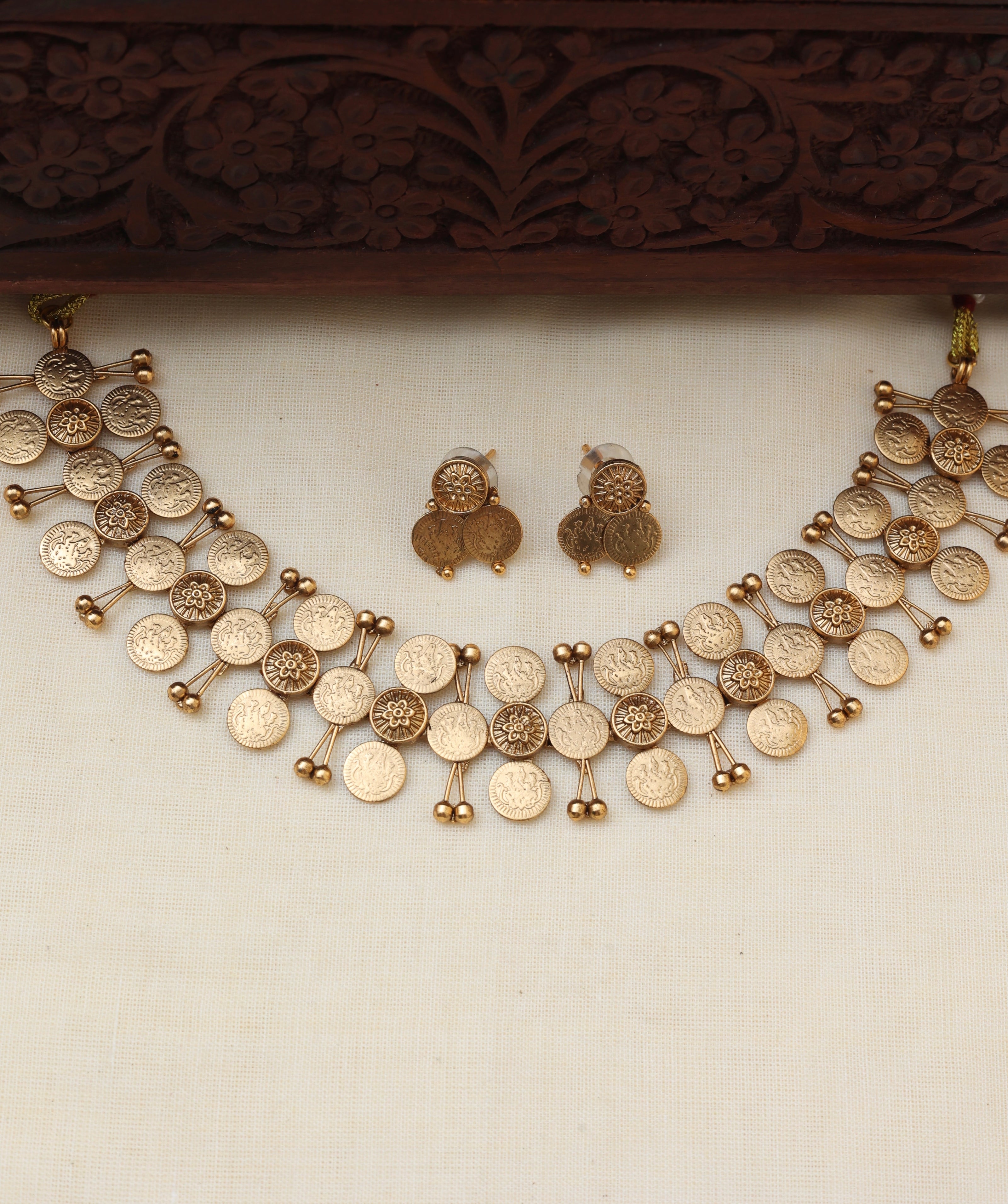 3 layer coin choker Set