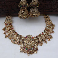 Hiranya necklace set