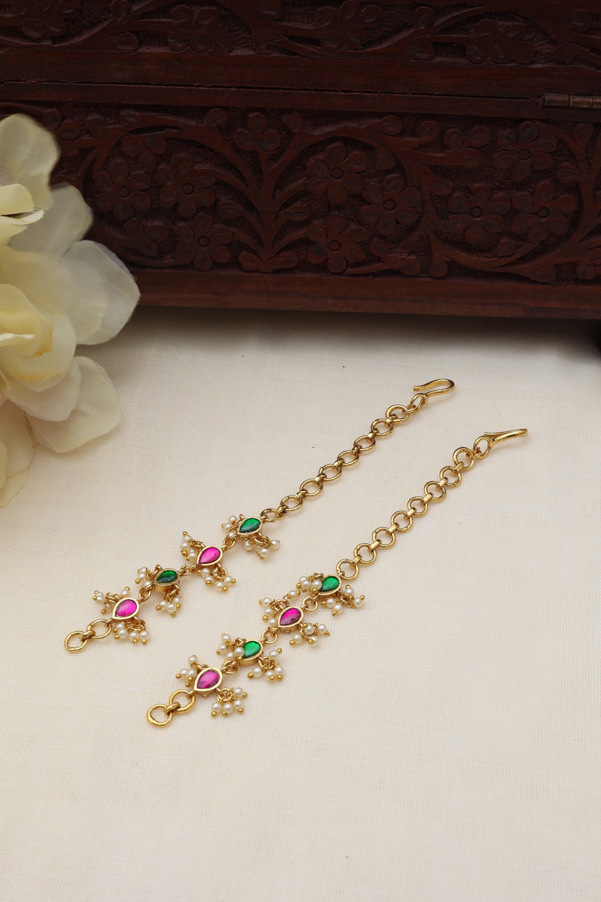 Keerthi Jadau Earchain