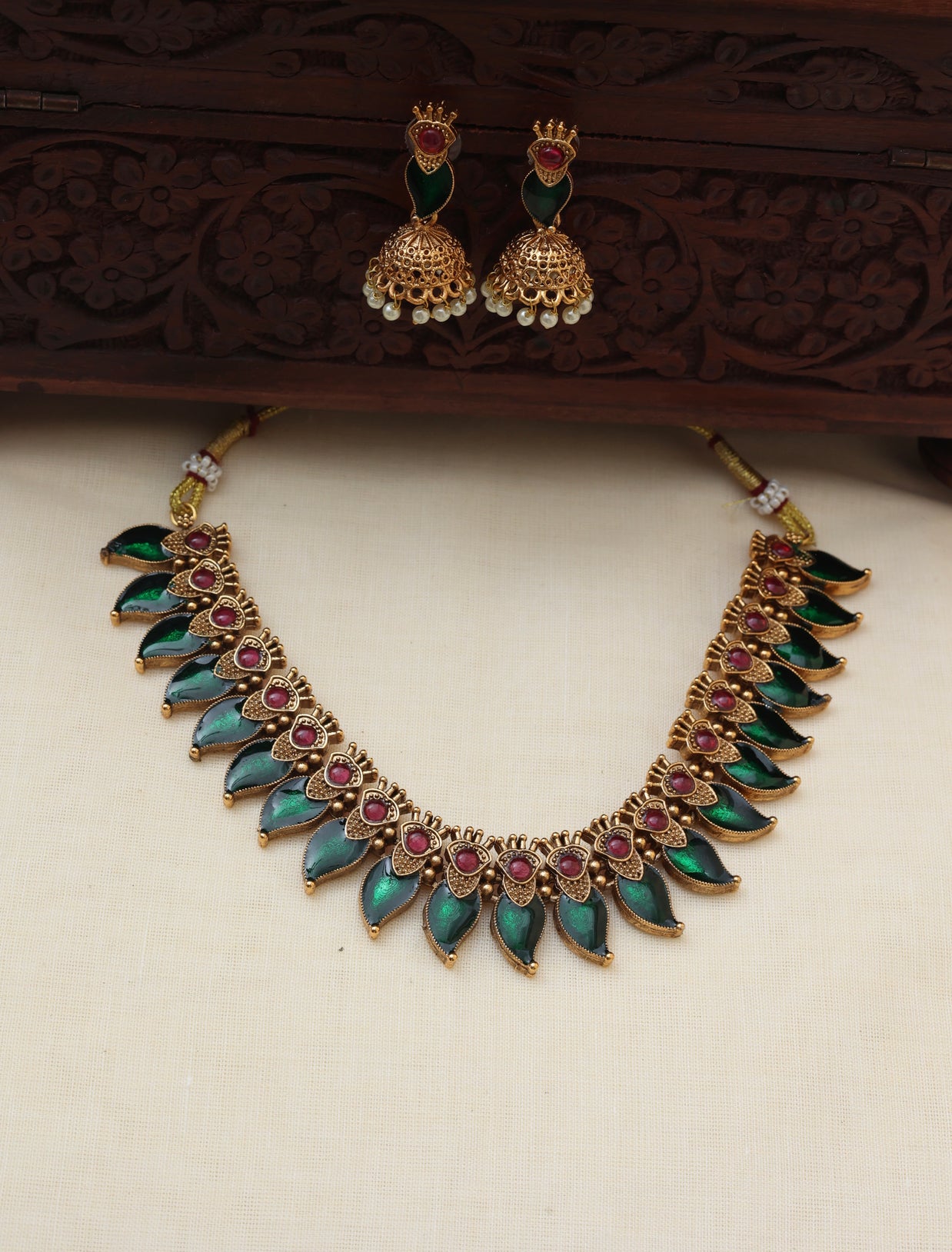 Maanga necklace set