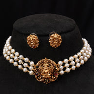 Pearl lakshmi choker