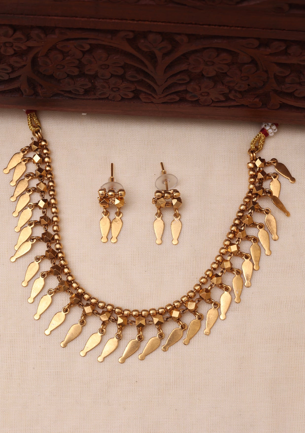 Elakkathaali Golden-JS 0144