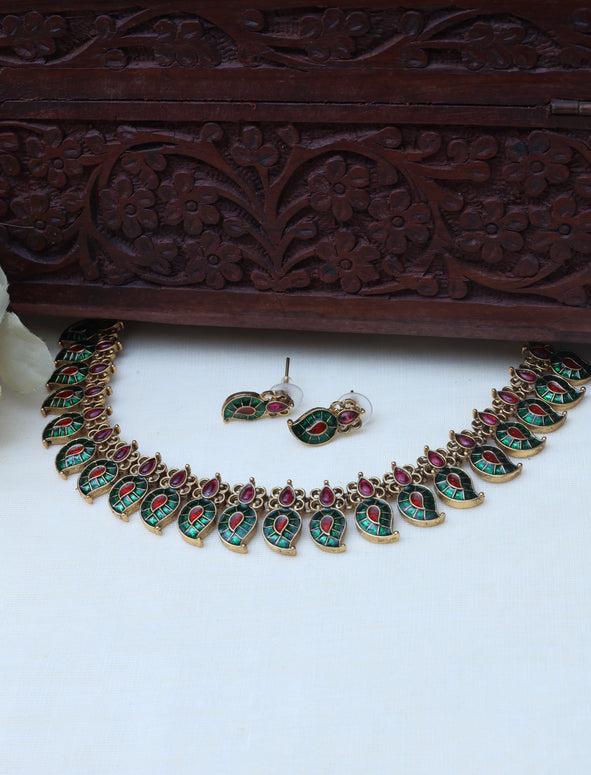 Pavitra Necklace set