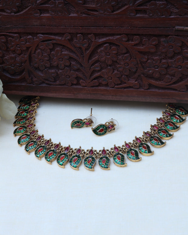 Pavitra Necklace set