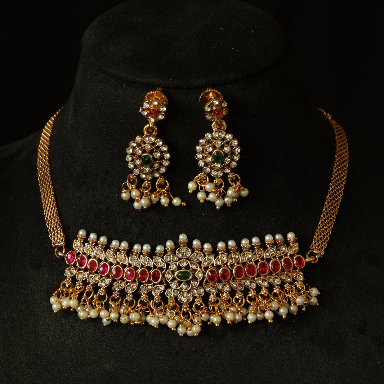 Aditi Choker set