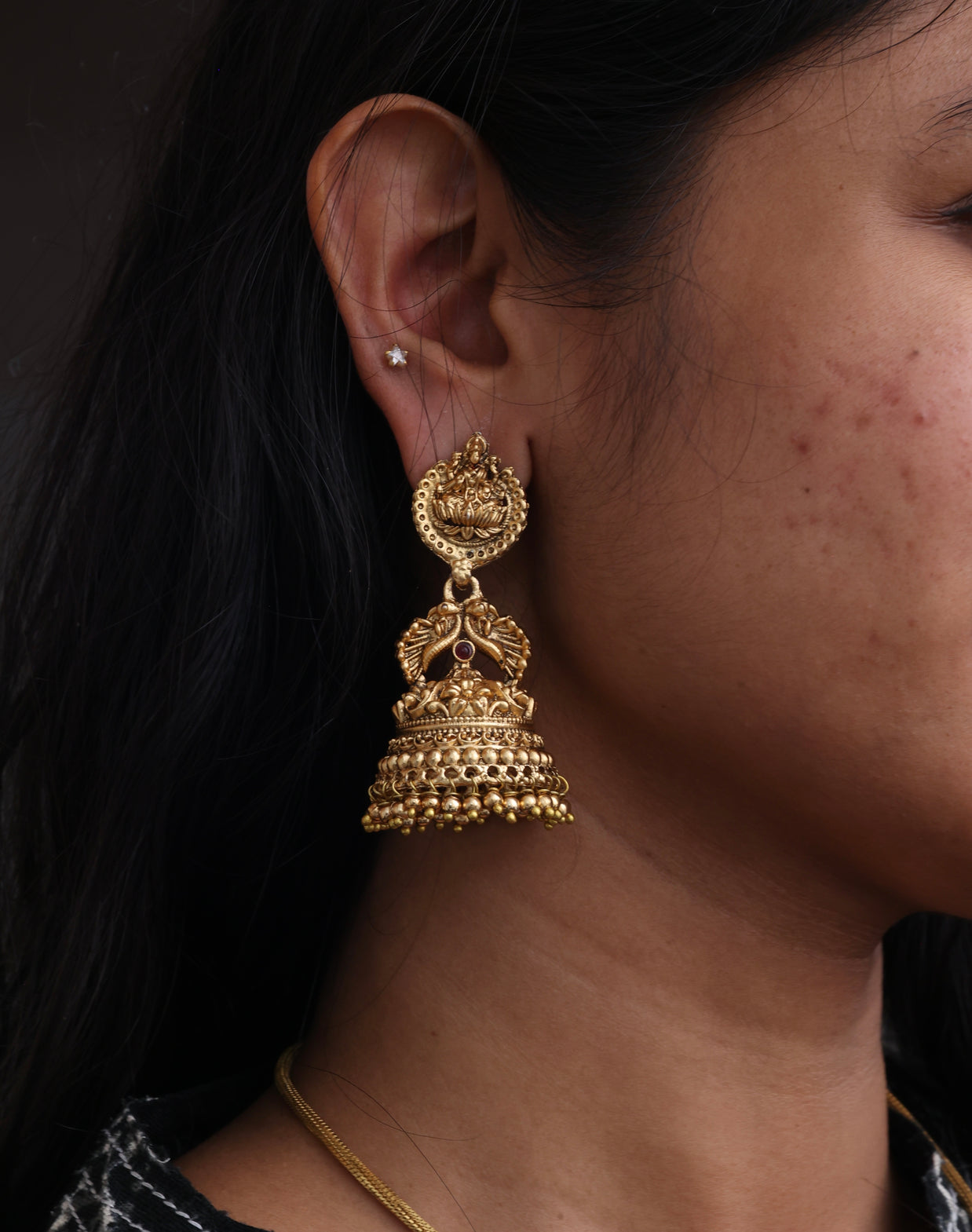 Suvarna Devi Jhumkas