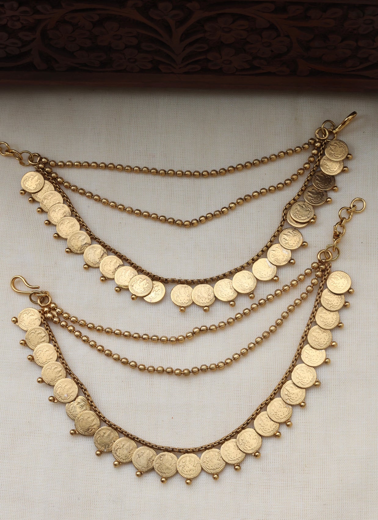 Golden coin Earchain - (EC 002)