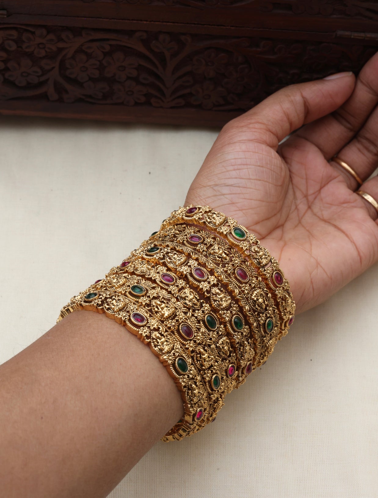 Saindhavi bangles - (018)