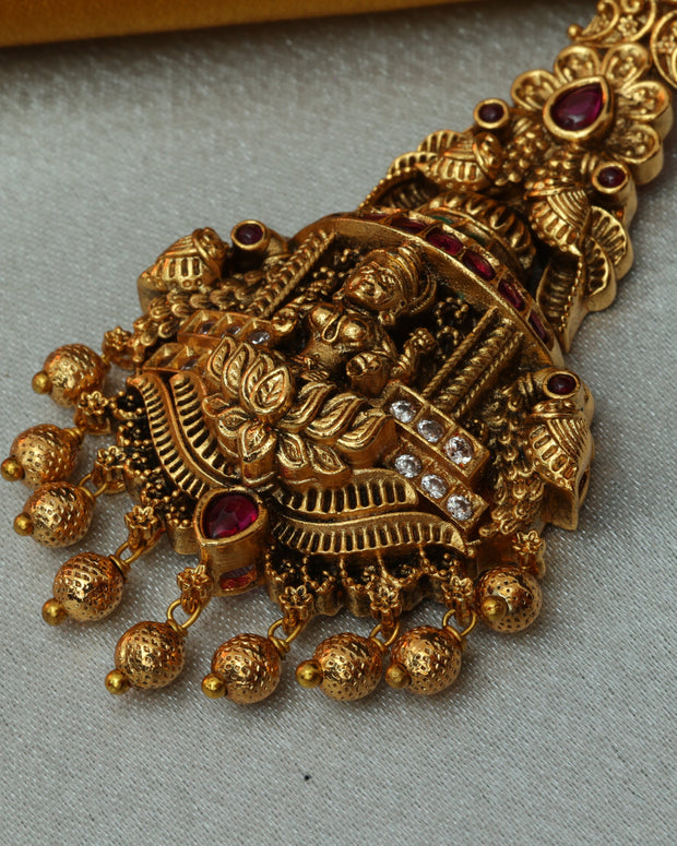 Divya Ratna Antique Maangtikka