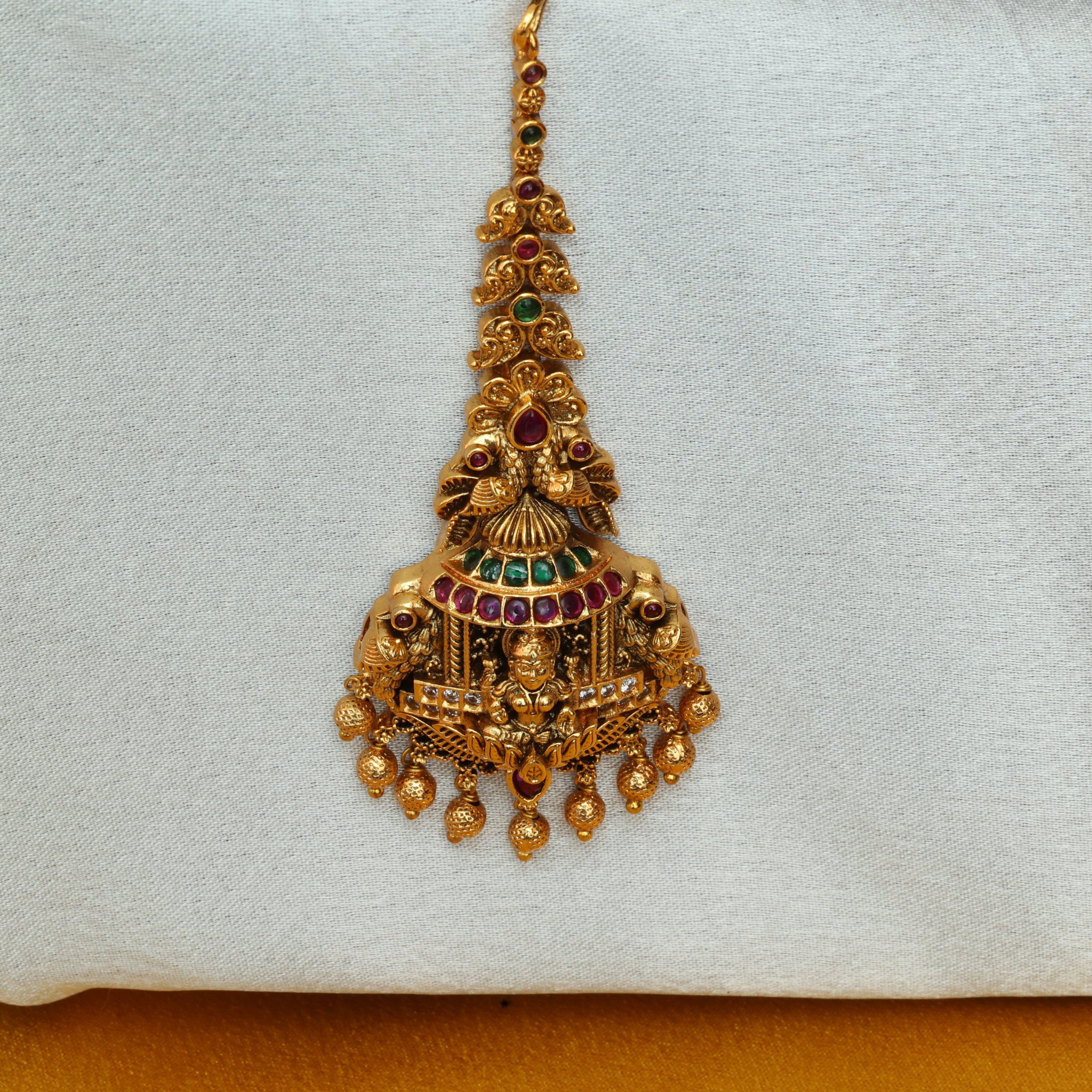 Divya Ratna Antique Maangtikka