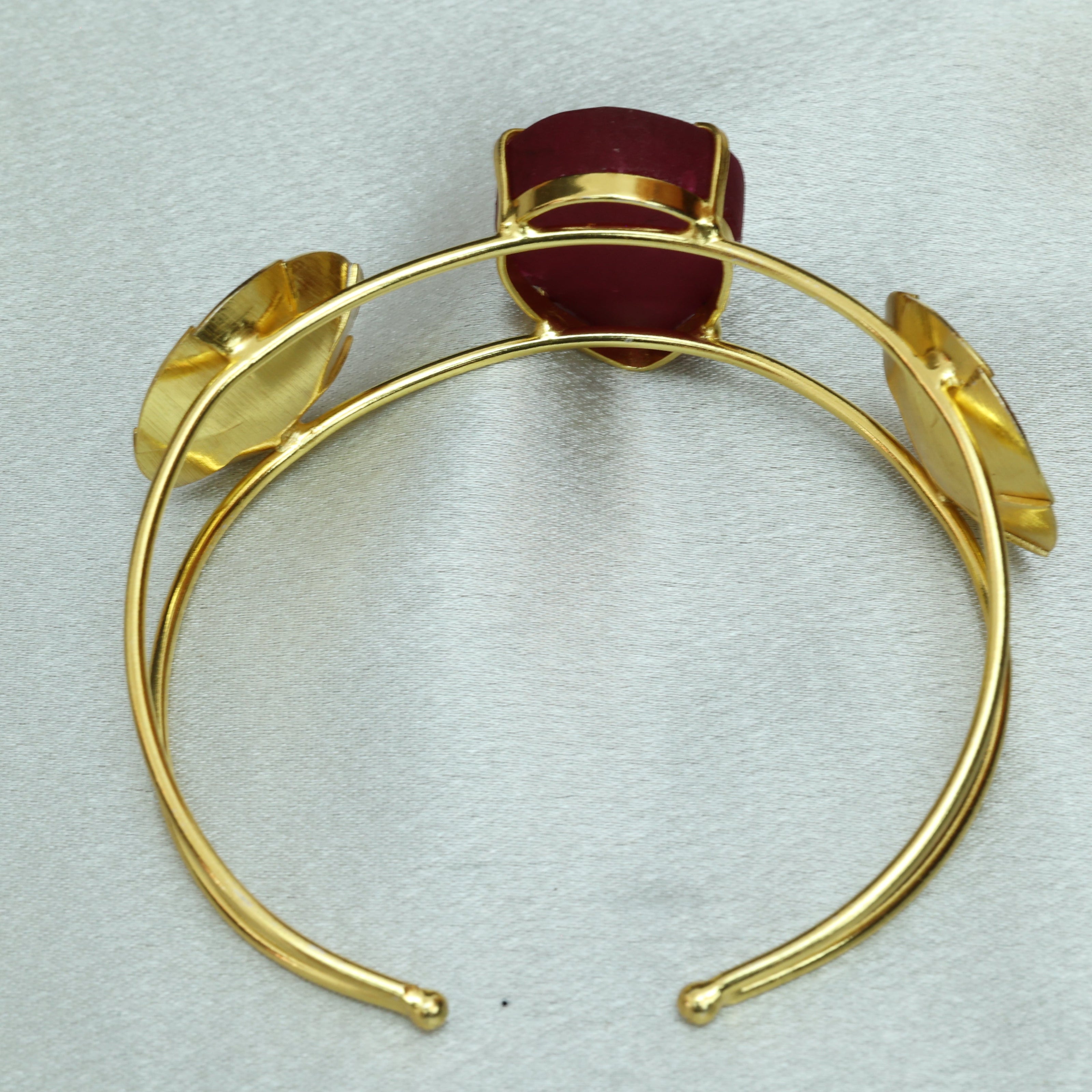 Natural Stone Drop Handcuff 18K Gold Plated