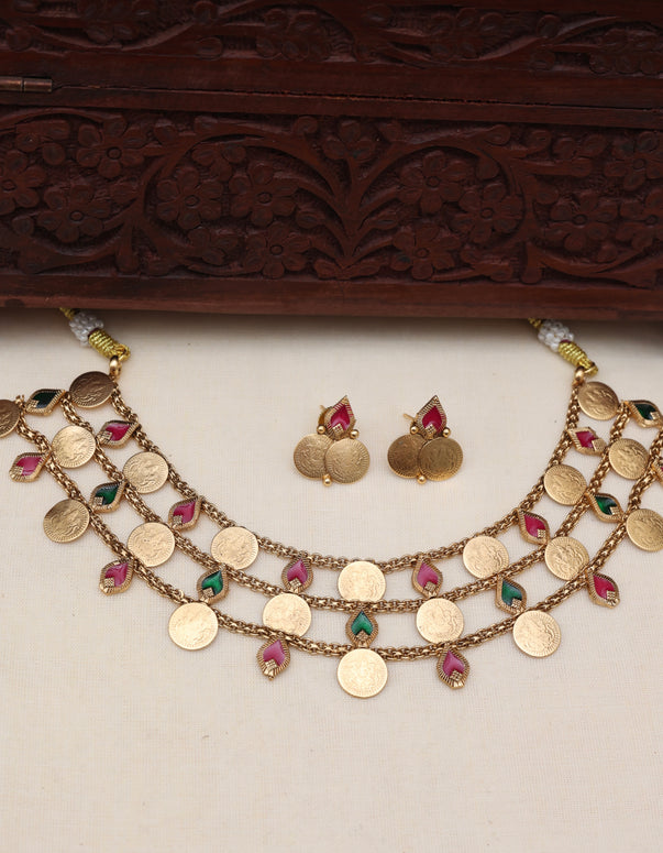 3 layer coin choker set