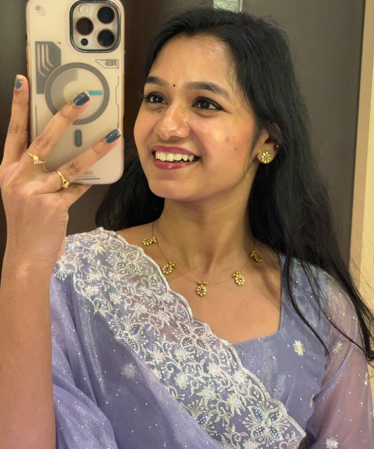 Invisible flower necklace set