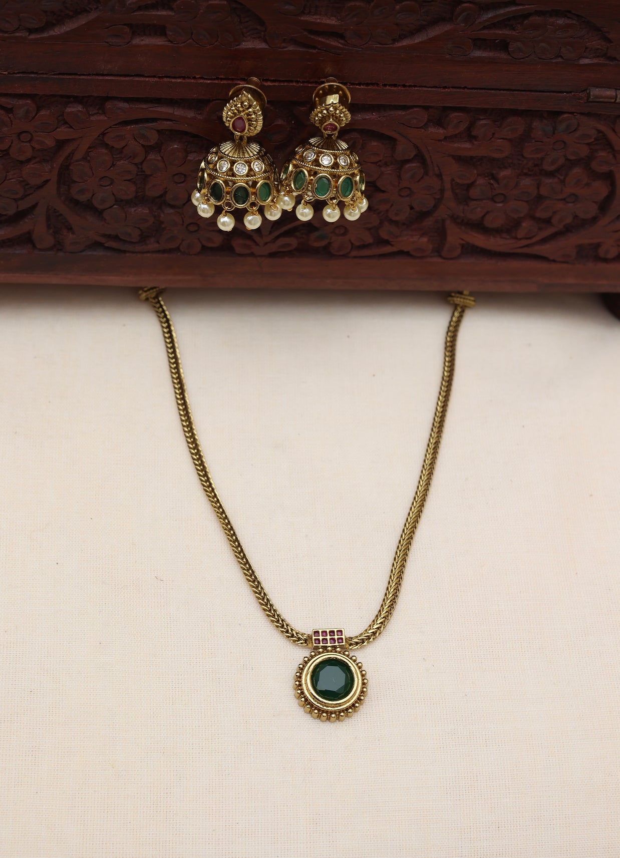 Samanta necklace set