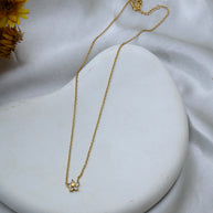 Flower pendant chain