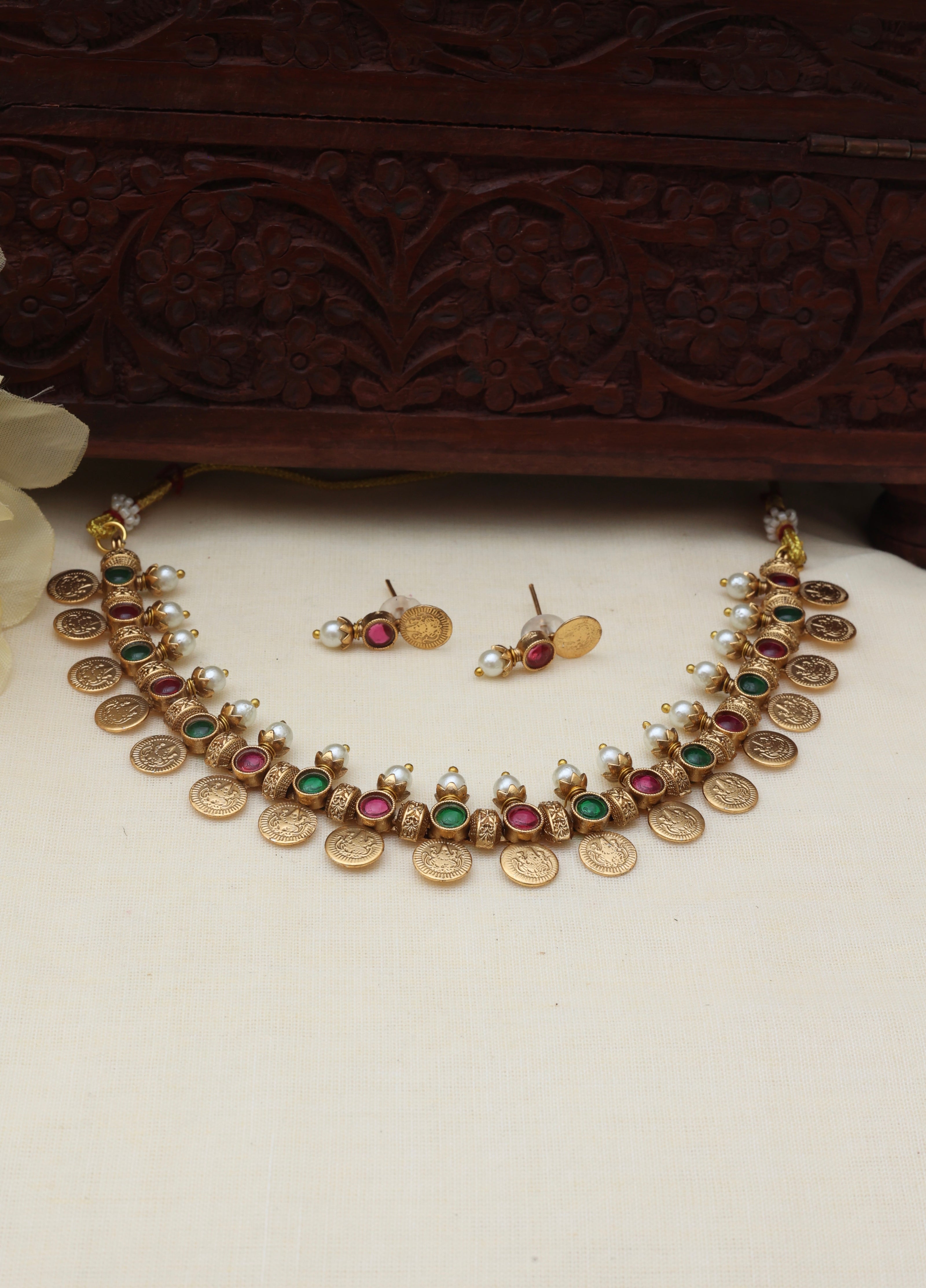 Devi kaasu necklace set