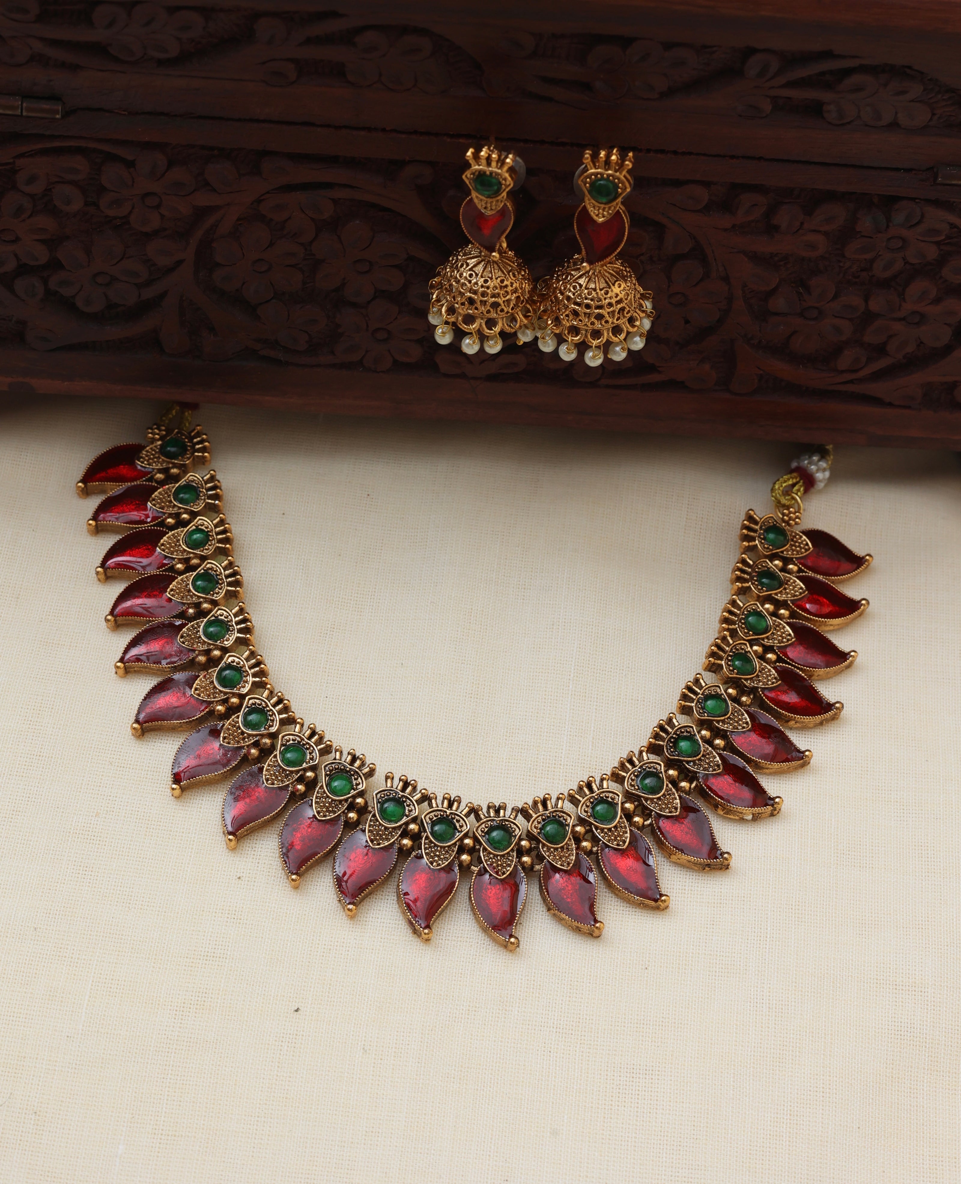 Maanga necklace set