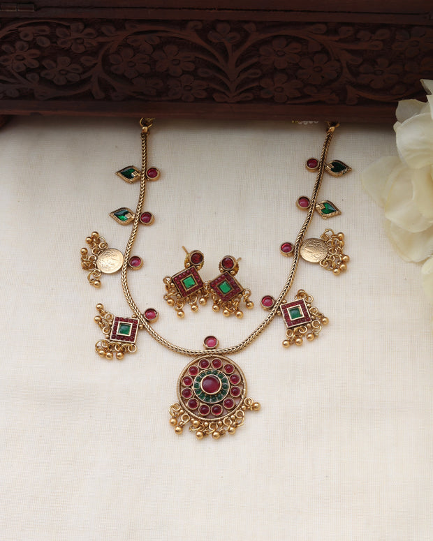 Arya necklace set