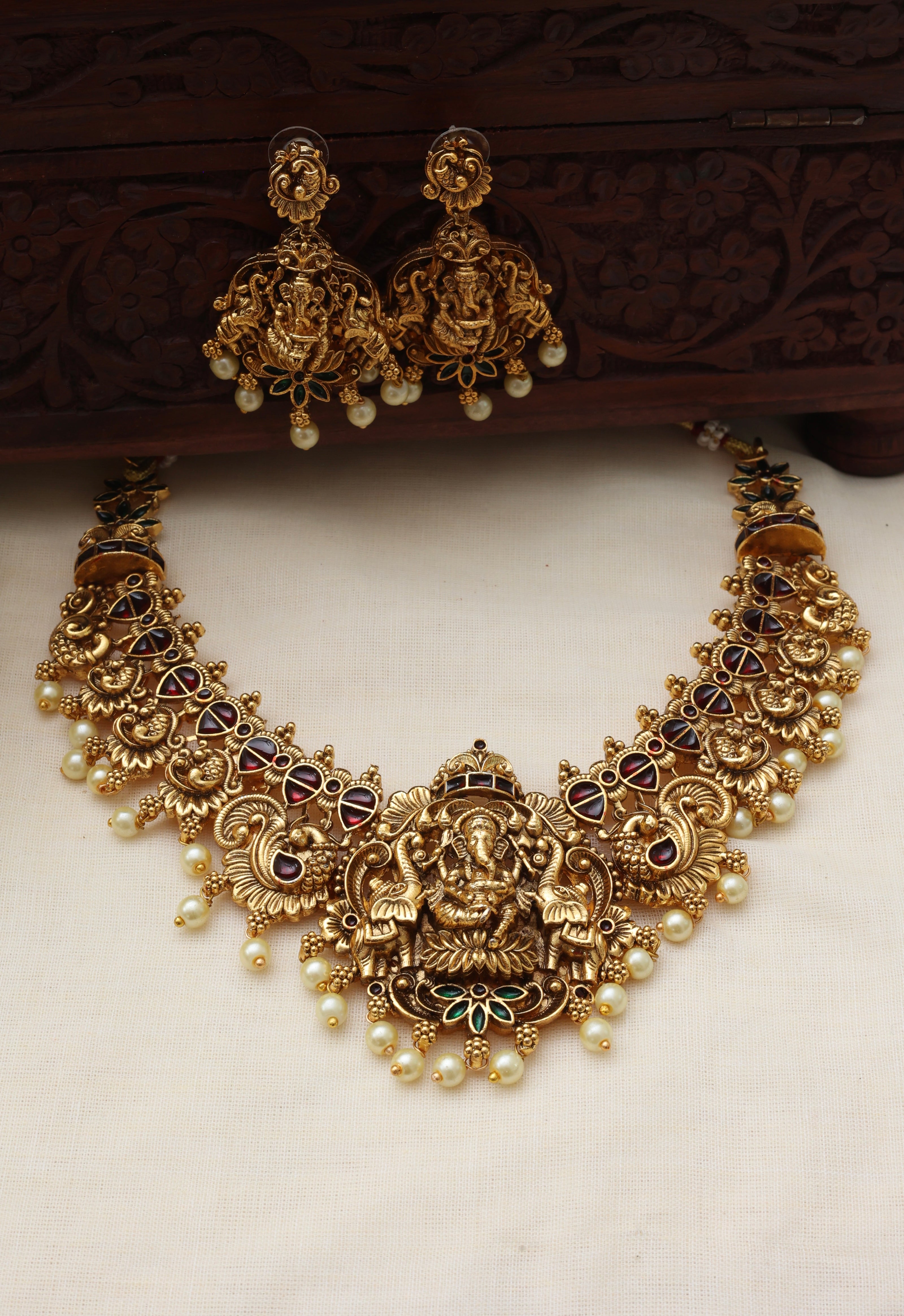 Vinayaka Necklace set