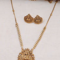 Suvarna necklace set
