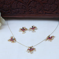 Chaandh invisible necklace set