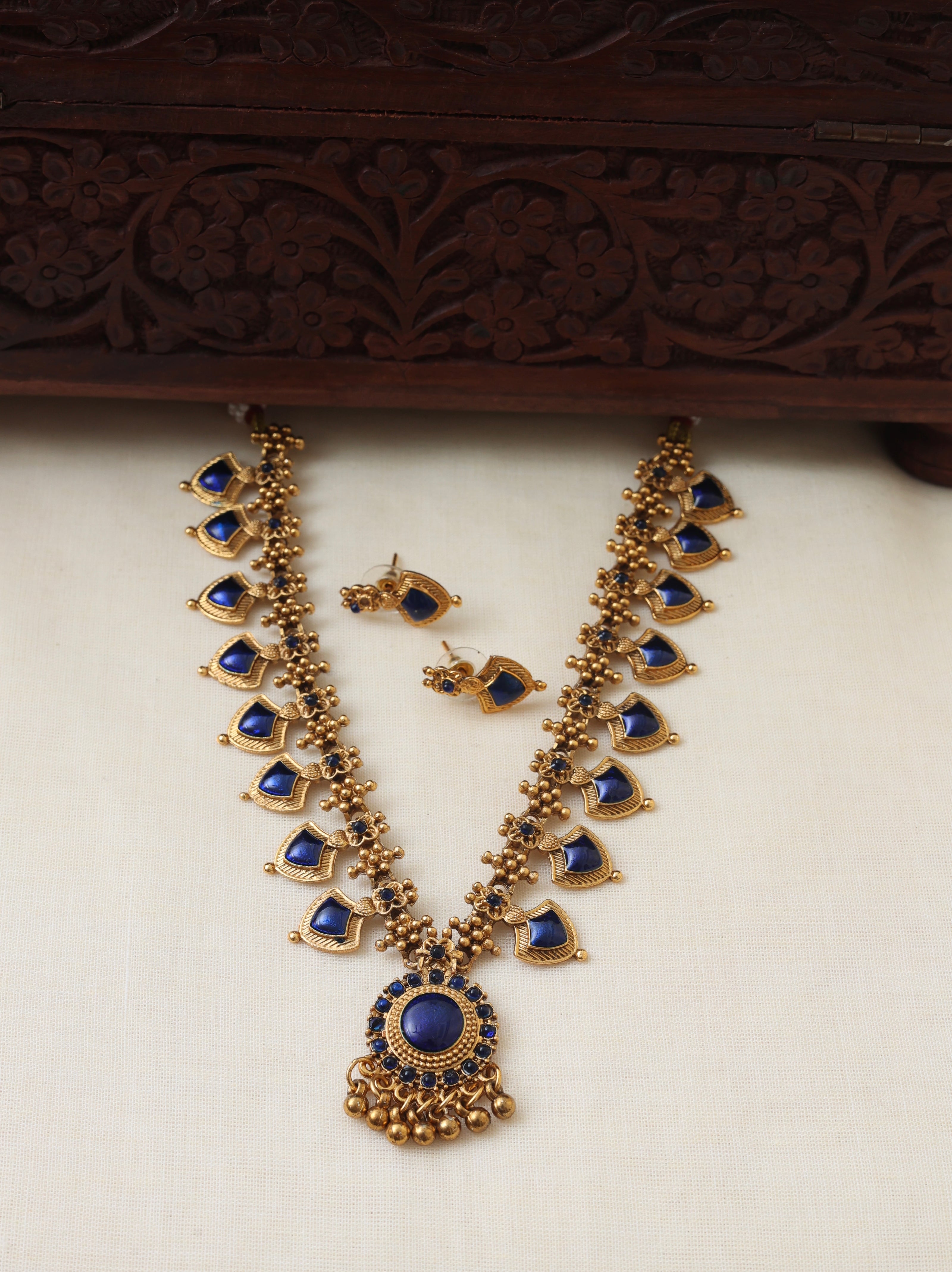 Short palakka necklace set