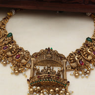 Divya Mandira necklace set
