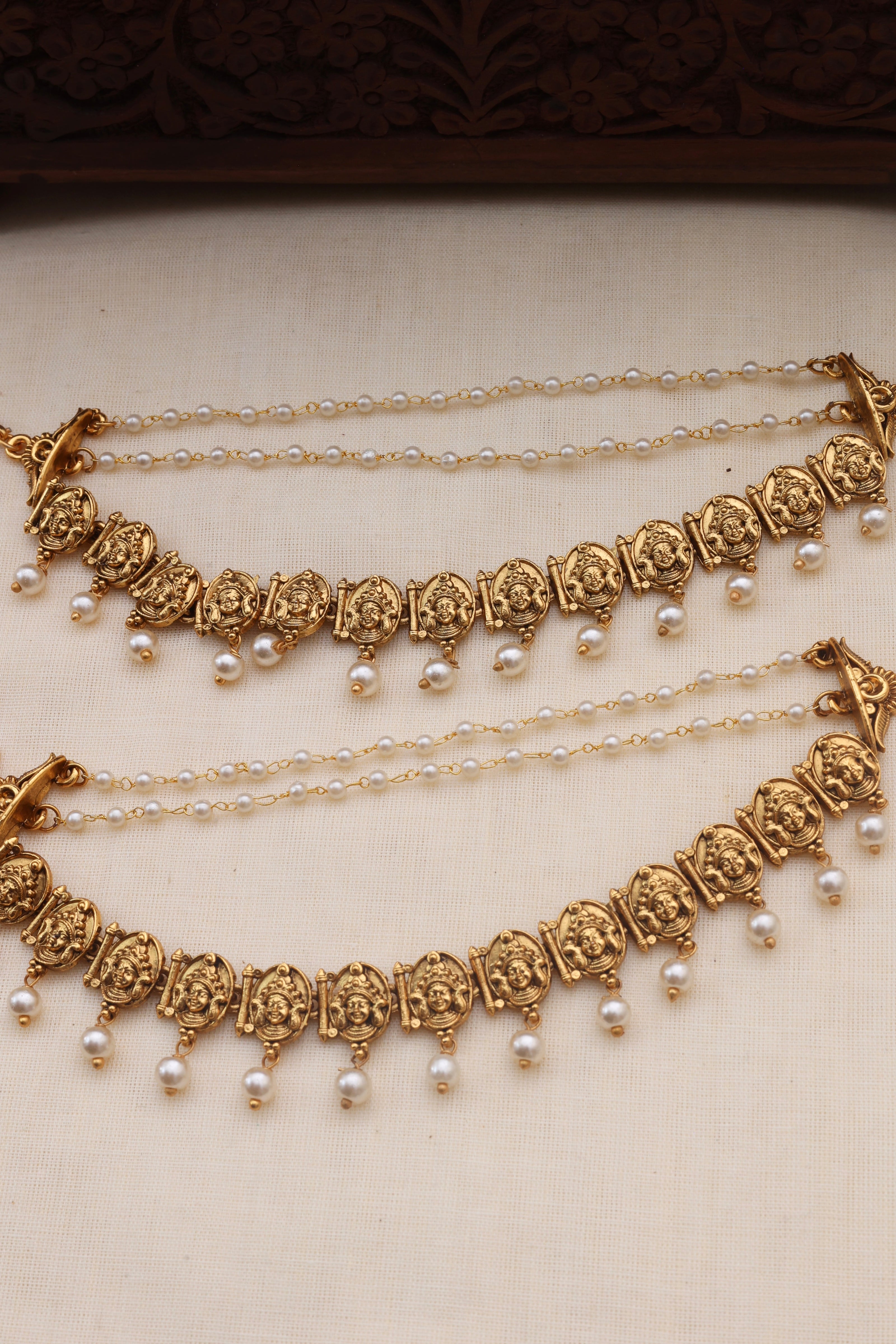 Swarna Earchain pearl-009