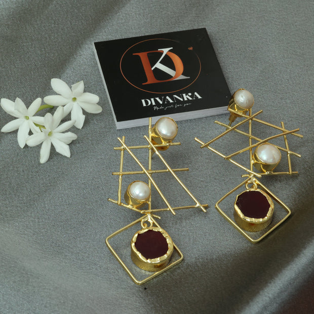 Aurora Matrix Pearl And Red Natural Stone Earrings 18K Gold Plated