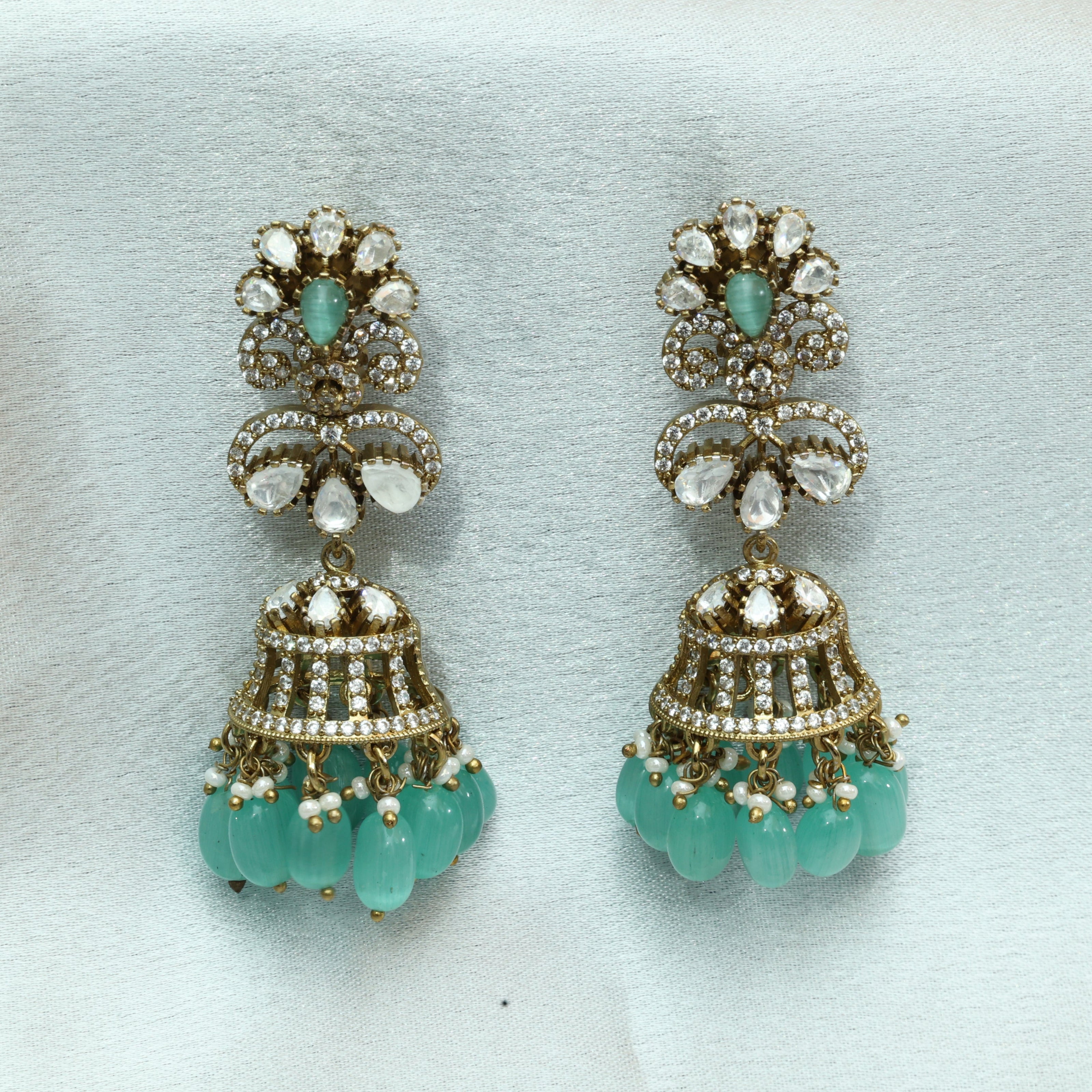 Ratna Jhilmil Jhumkas
