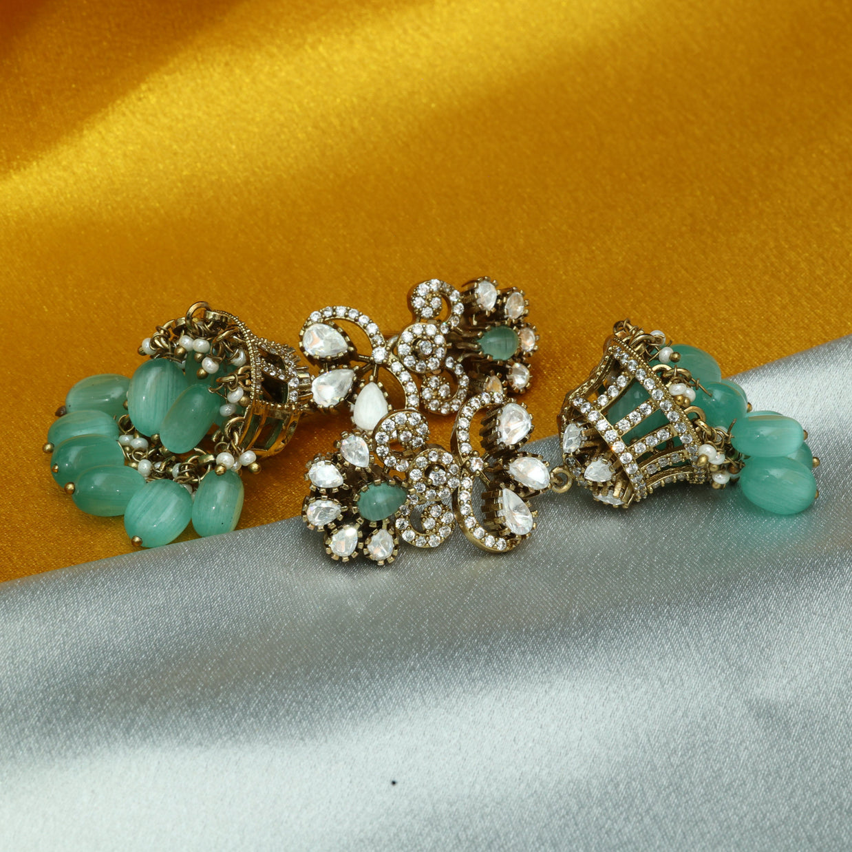 Ratna Jhilmil Jhumkas