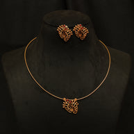 Simple paduka necklace set