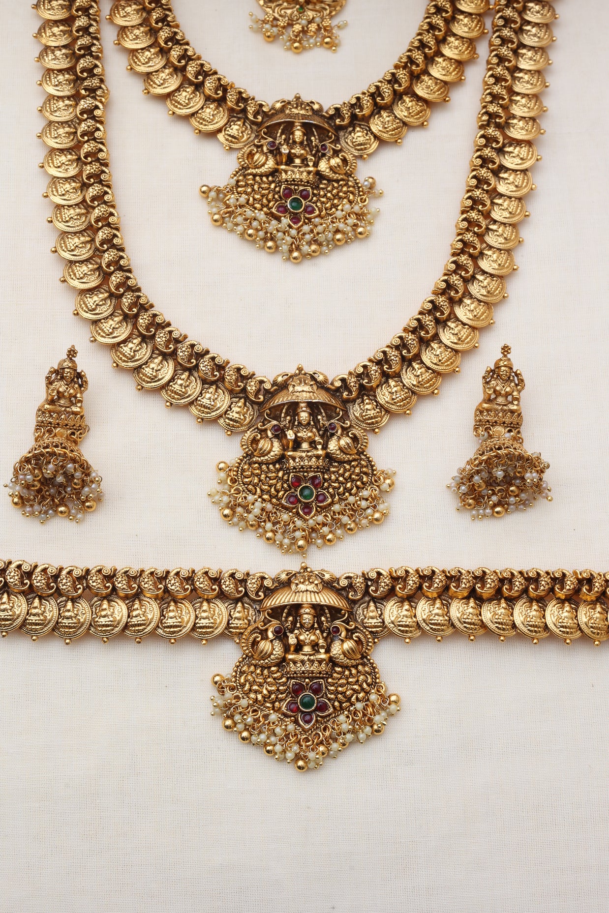 Devi coin bridalset