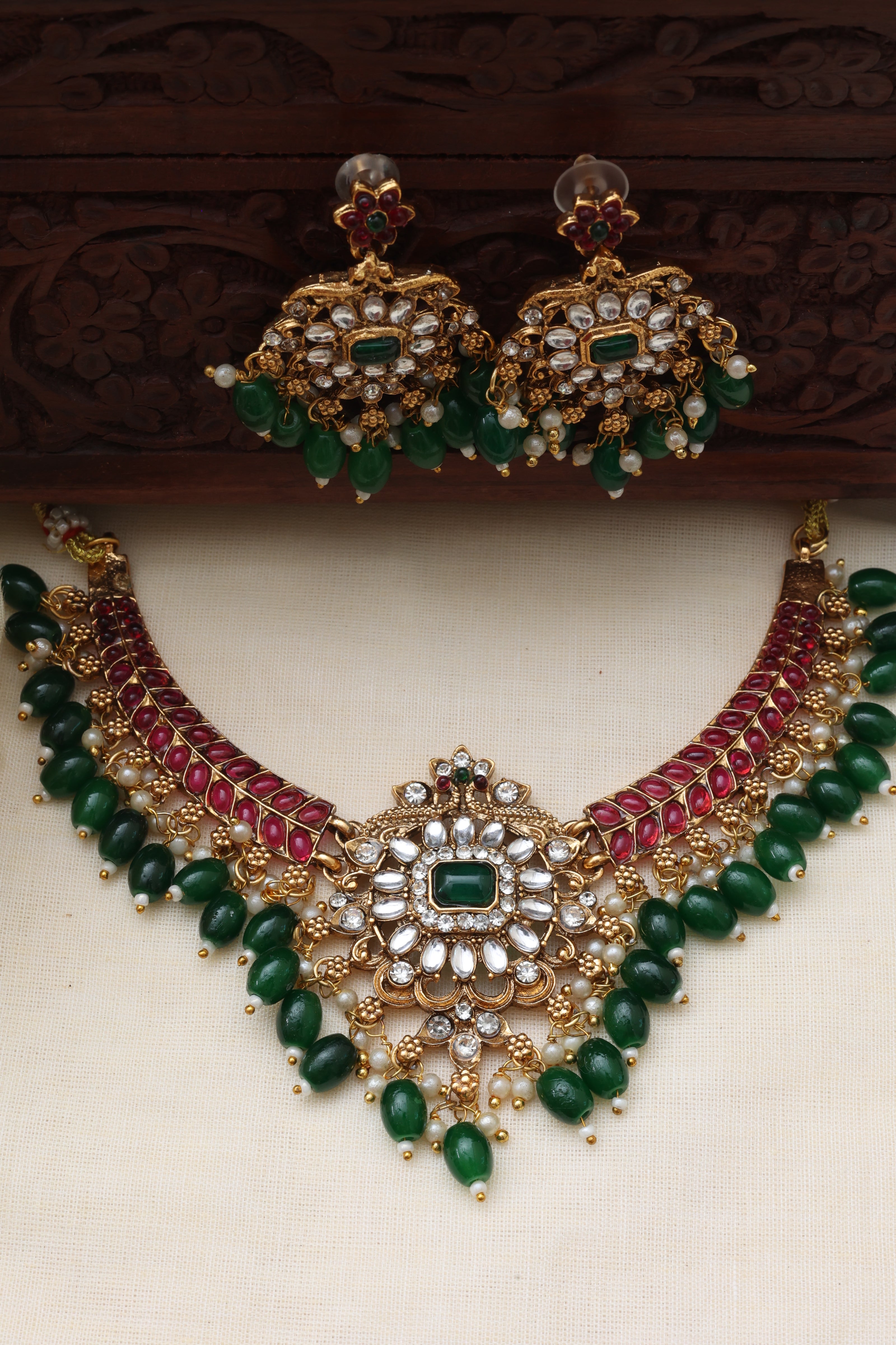 Emerald glow necklace set-JS 0159