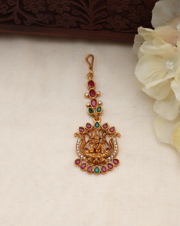 Shwetha tikka-008