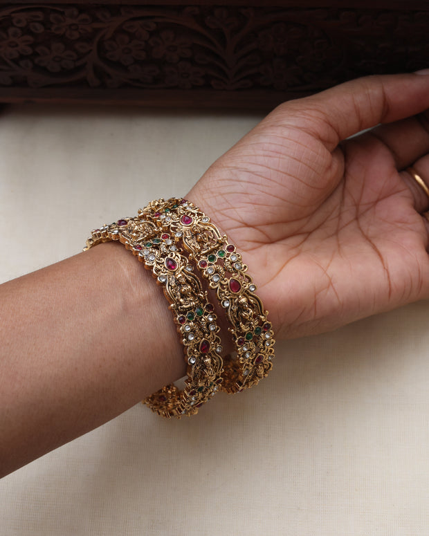Ratna bangles