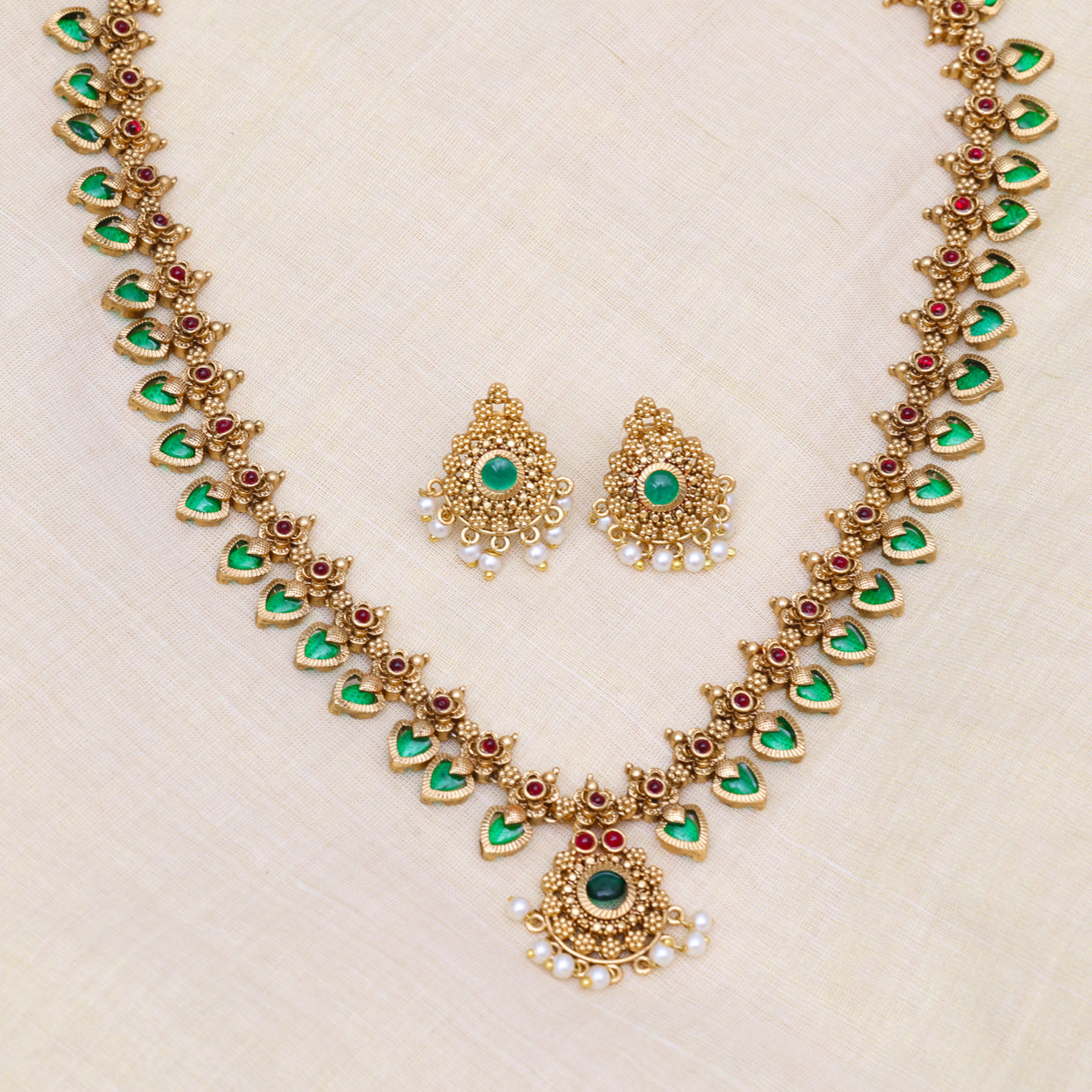 Traditional palakka necklace set