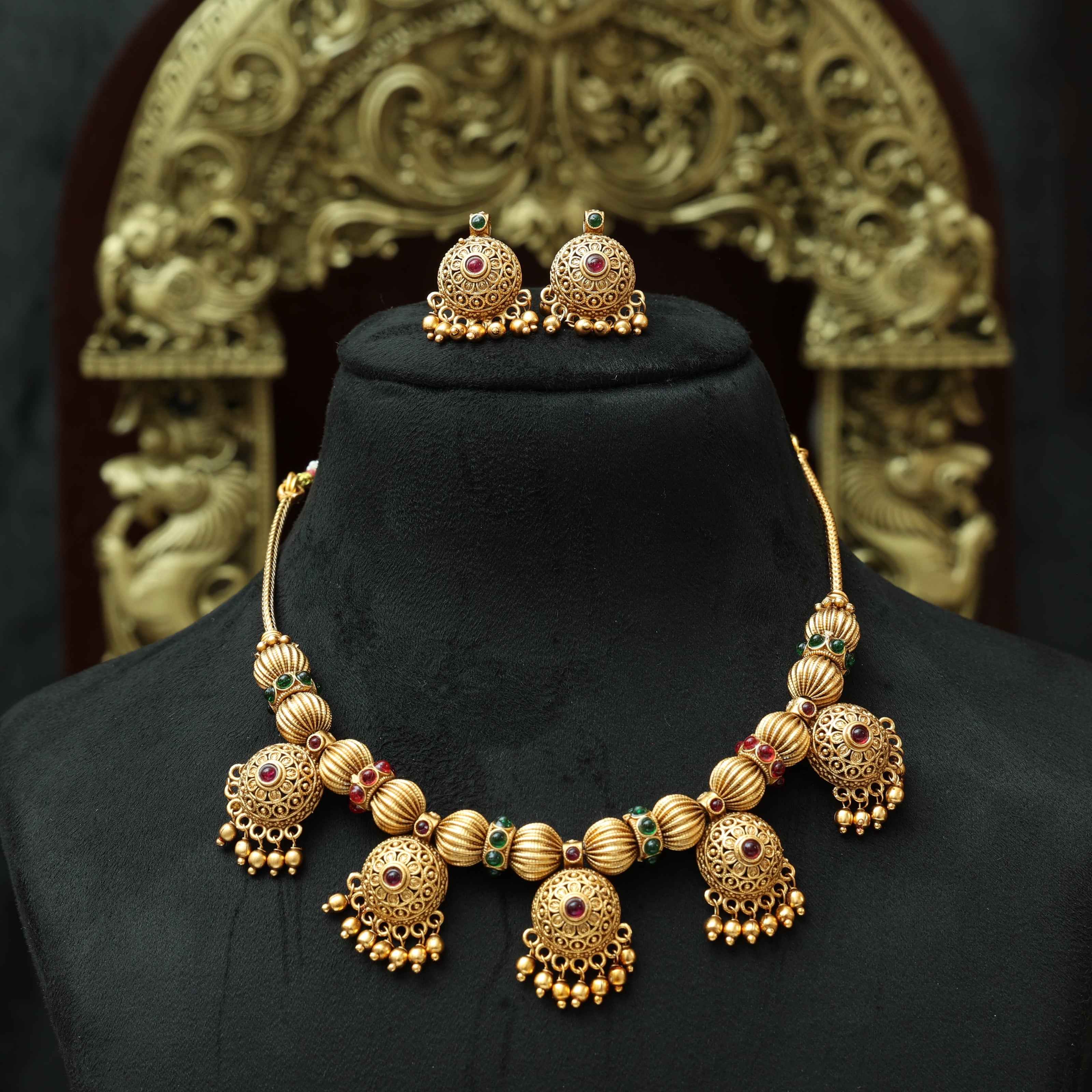 Antique Dome Necklace Set