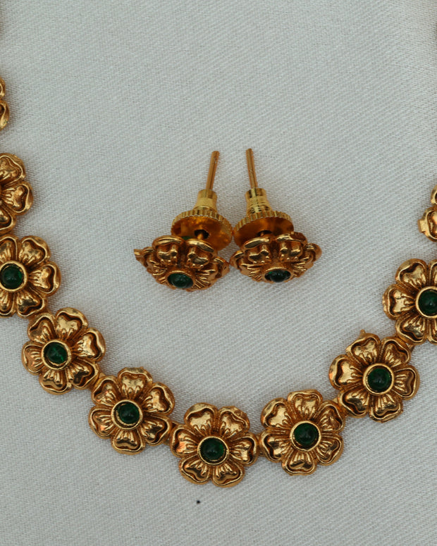 Heritage Floral Necklace Set