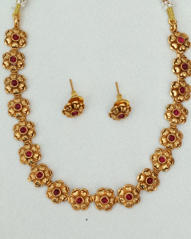 Heritage Floral Necklace Set