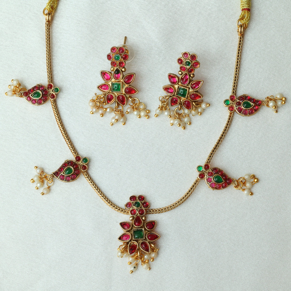 Ruby Emerald Necklace Set With Pearls