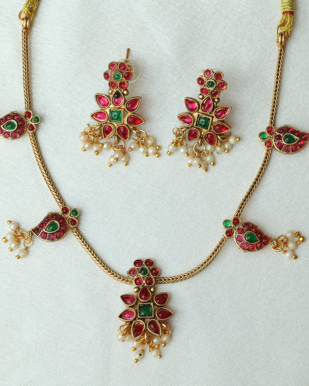 Ruby Emerald Necklace Set With Pearls