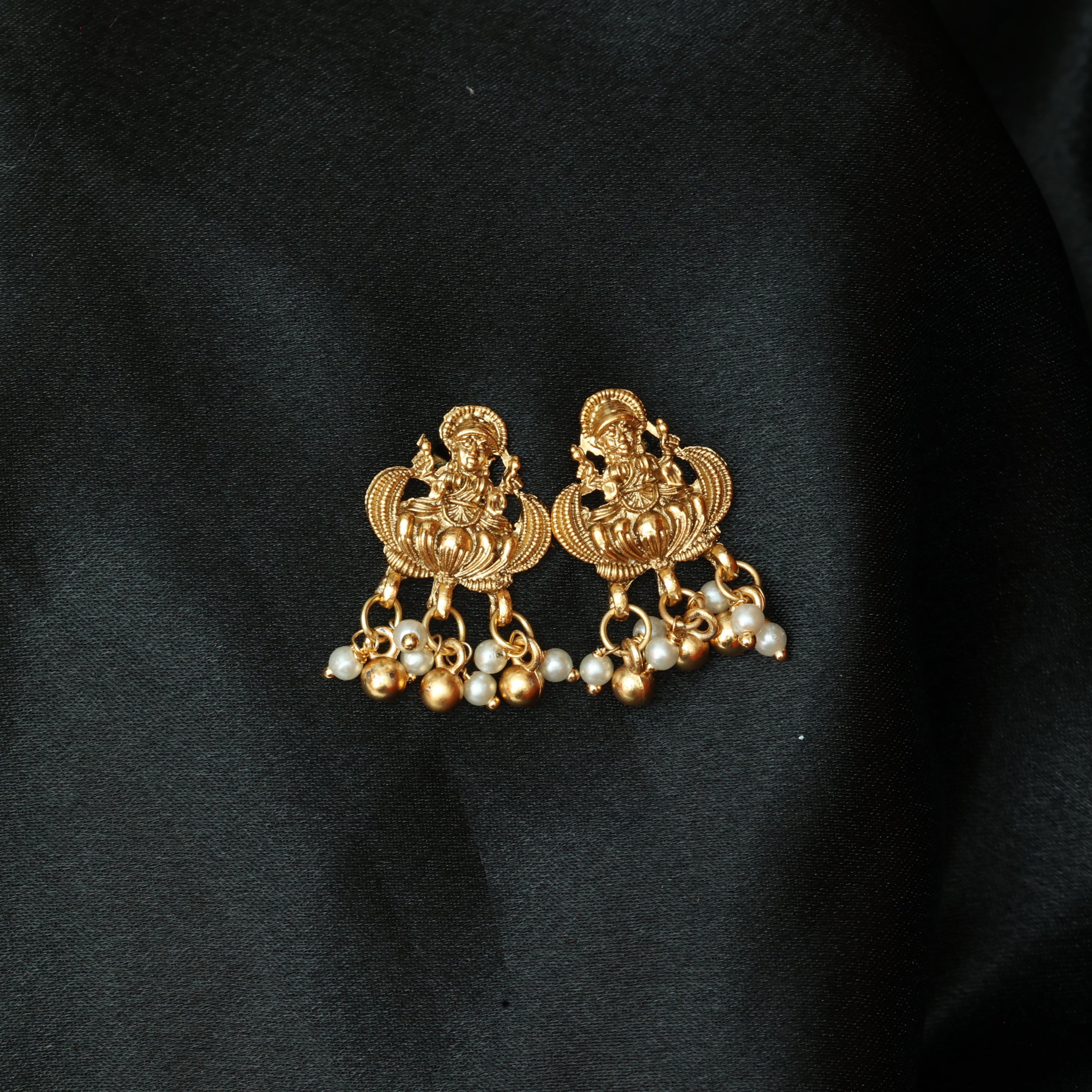 Divine Temple Radiance Necklace Set