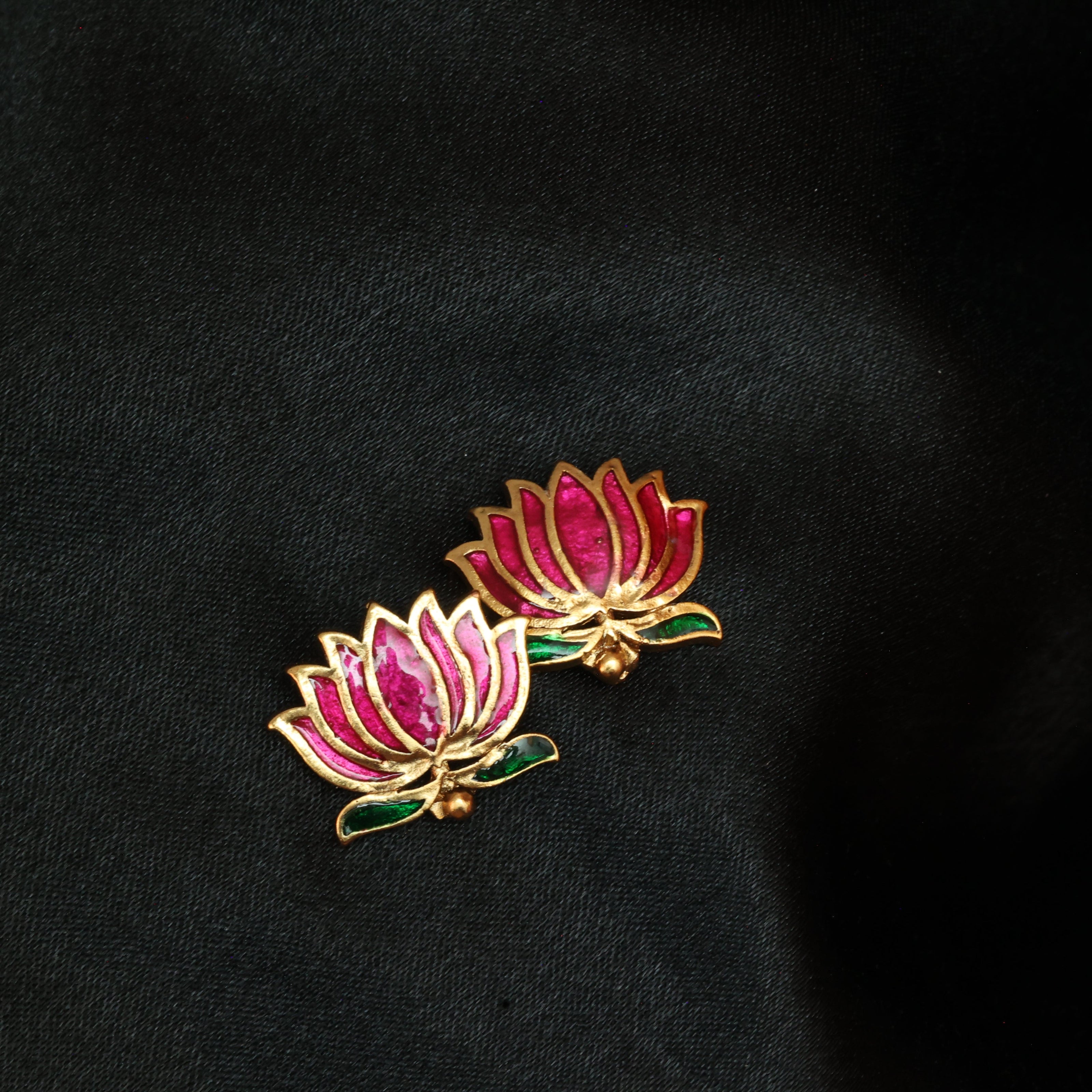 Simple Lotus Necklace Set